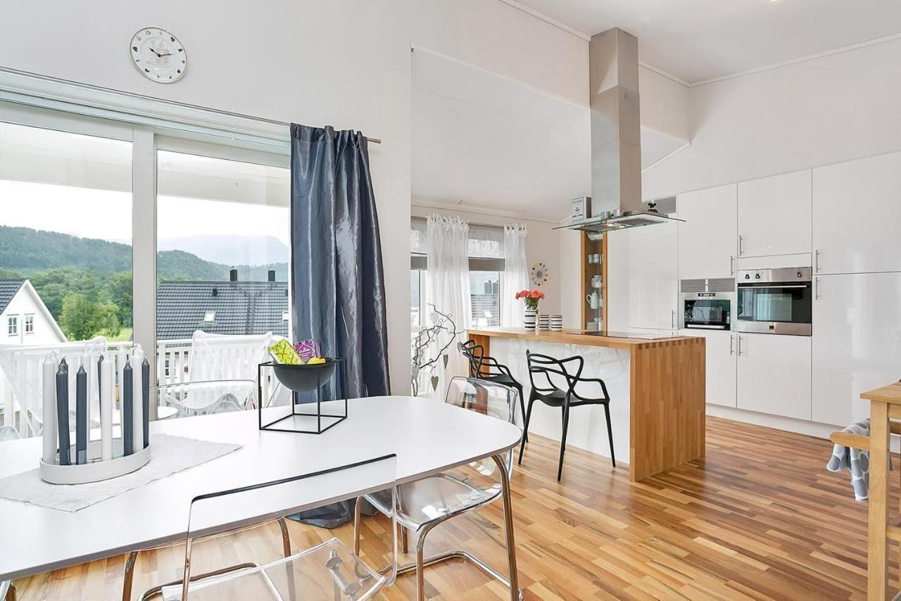 Systra Hotel Apartments Sjøholt Cameră foto